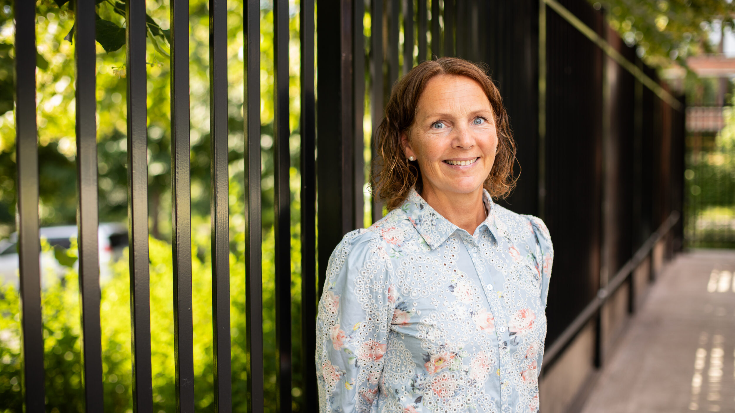 Portrettbilde av Kristin, som jobber i Den kongelige politieskorte i PST.
