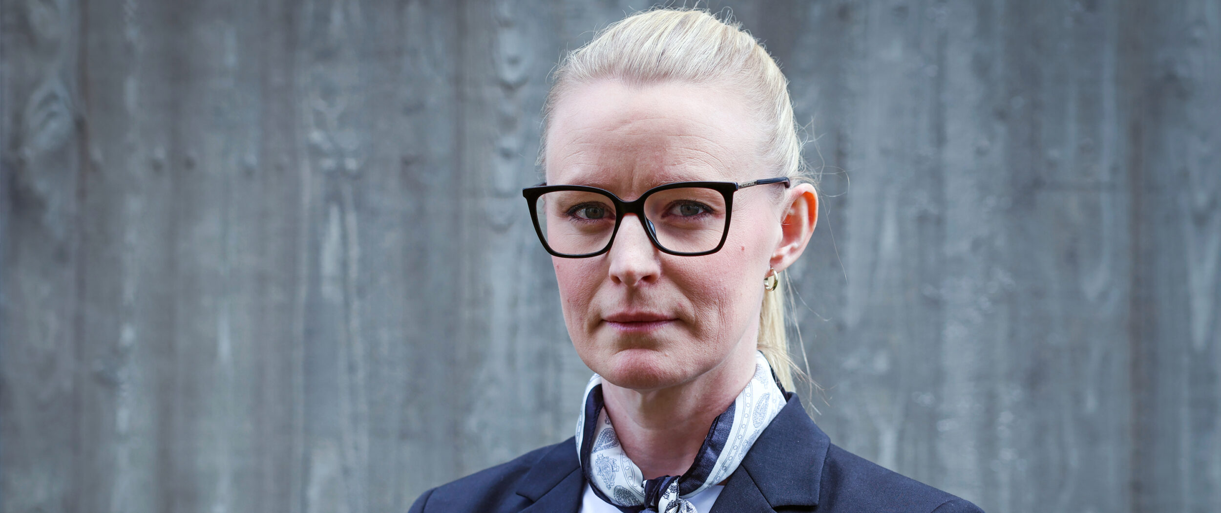 Portrettbilde av Caroline Iwarsson, seniorrådgiver i kontraterroravdelingen i PST.